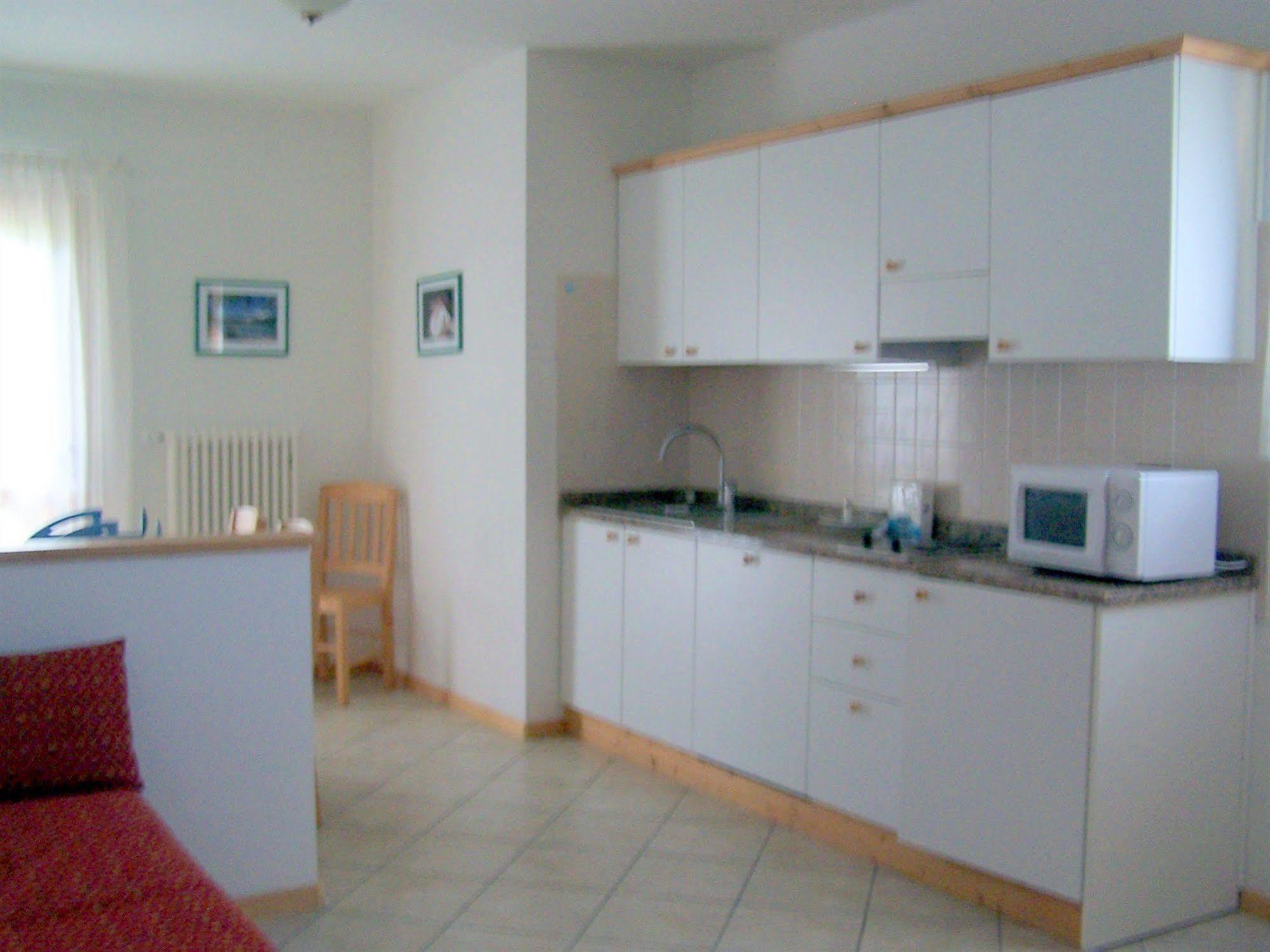Aparthotel Tana Della Volpe 3*